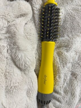 Drybar The Half Shot Small Round Blow Dryer Brush 1.5” Ionic 1100W Yellow